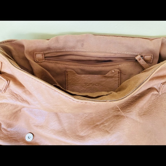 Bundle of Handbags: Danier and Topshop - Picture 6 of 15